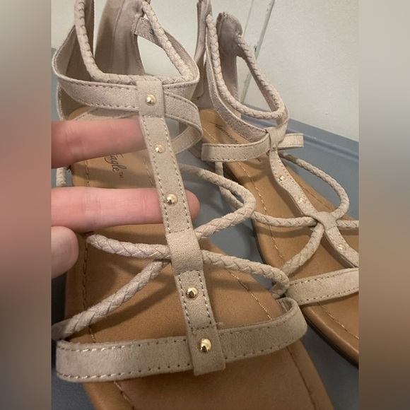 American Eagle Tan Suede Strappy Sandals size 8 - Picture 3 of 5